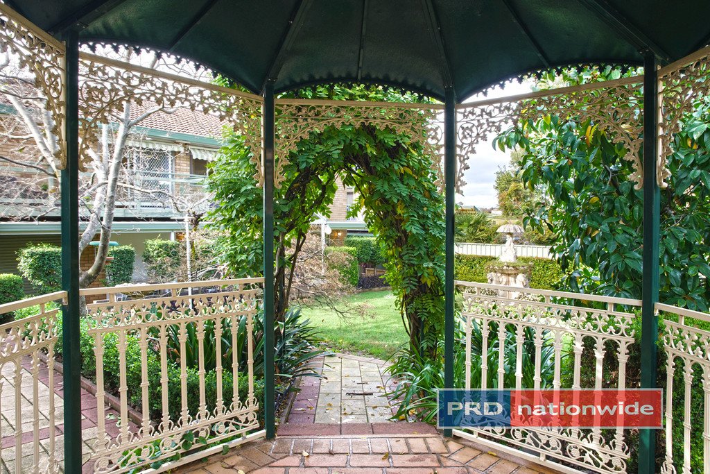 63 Parklands Avenue LEONAY 24