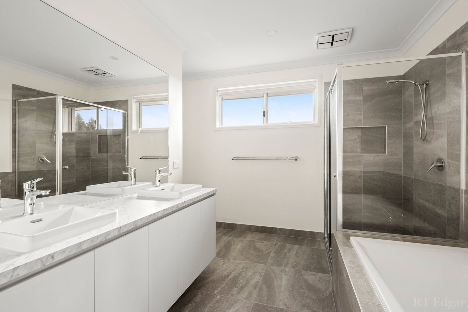 Real Estate and Property in 63 Peterho Boulevard, Point Lonsdale, VIC