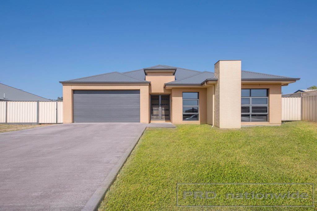 63 Radford St  CLIFTLEIGH 1