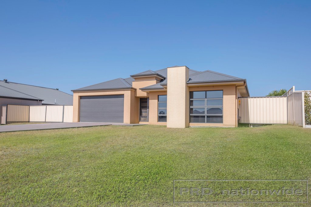 63 Radford St  CLIFTLEIGH 20