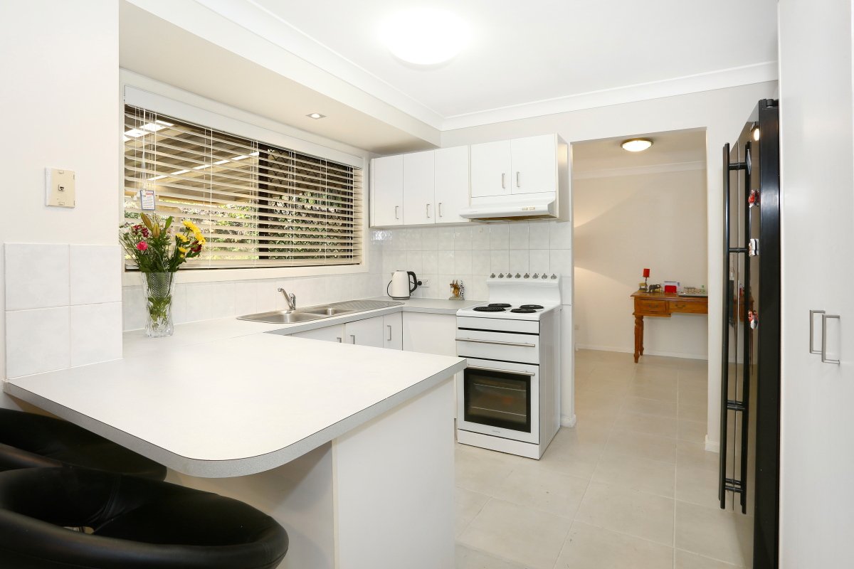 63 Renfrew Drive HIGHLAND PARK 2