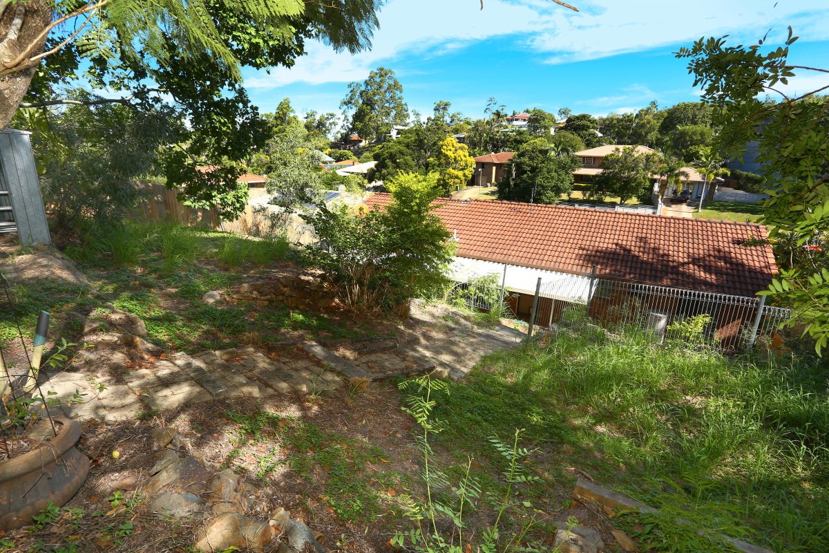 63 Renfrew Drive HIGHLAND PARK 4