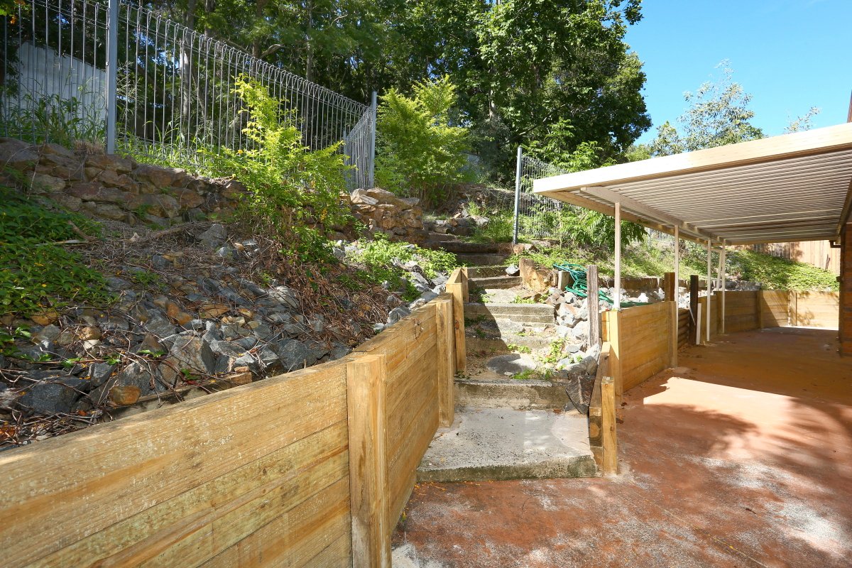 63 Renfrew Drive HIGHLAND PARK 18