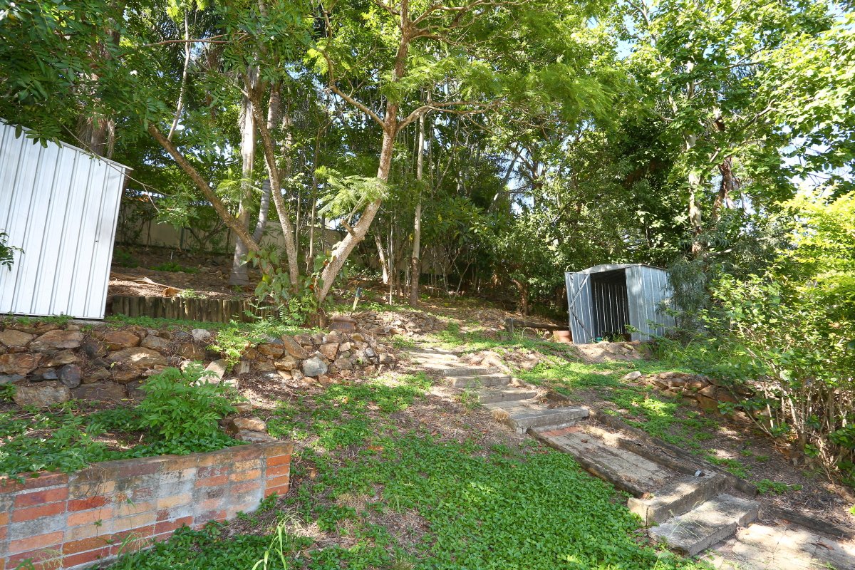 63 Renfrew Drive HIGHLAND PARK 20