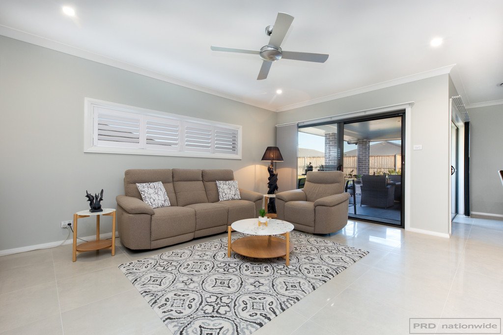 63 Sandpiper Circuit ABERGLASSLYN 2