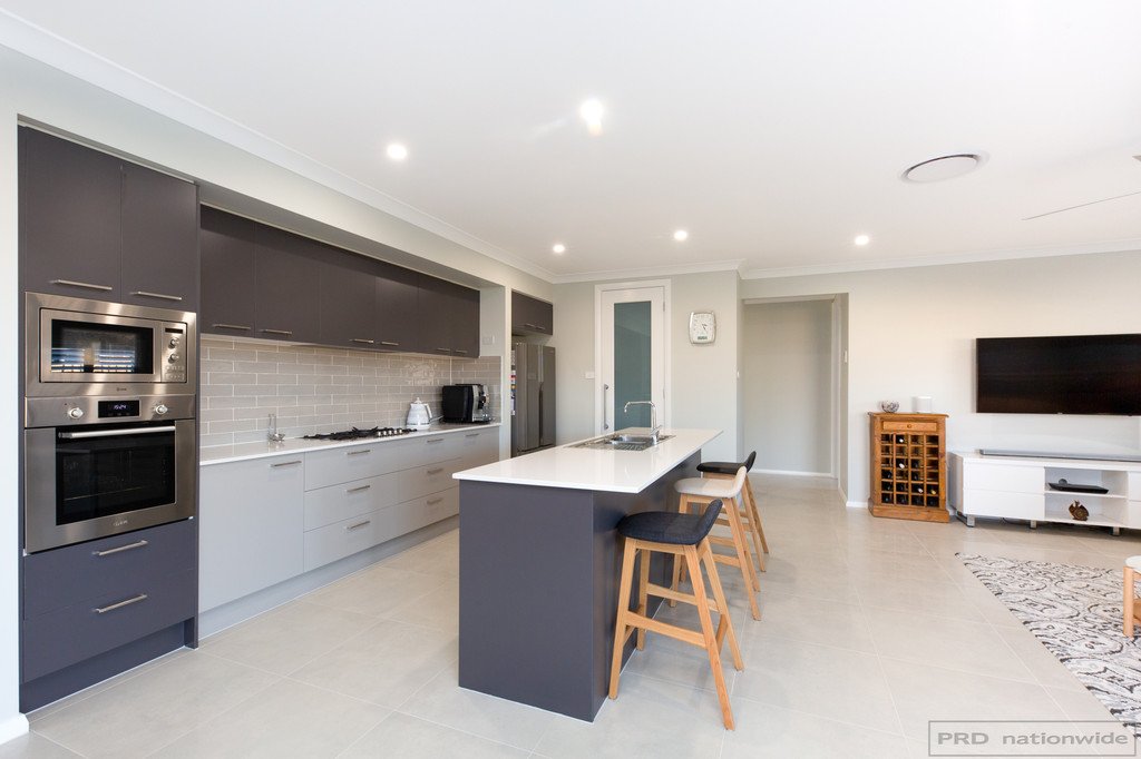 63 Sandpiper Circuit ABERGLASSLYN 5