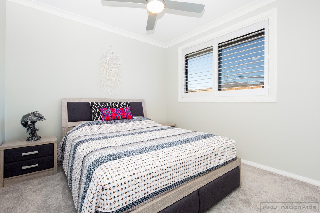 63 Sandpiper Circuit ABERGLASSLYN 12