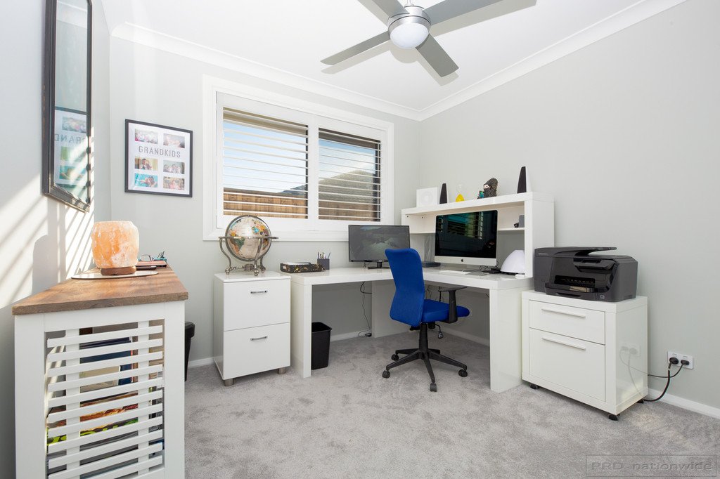 63 Sandpiper Circuit ABERGLASSLYN 13