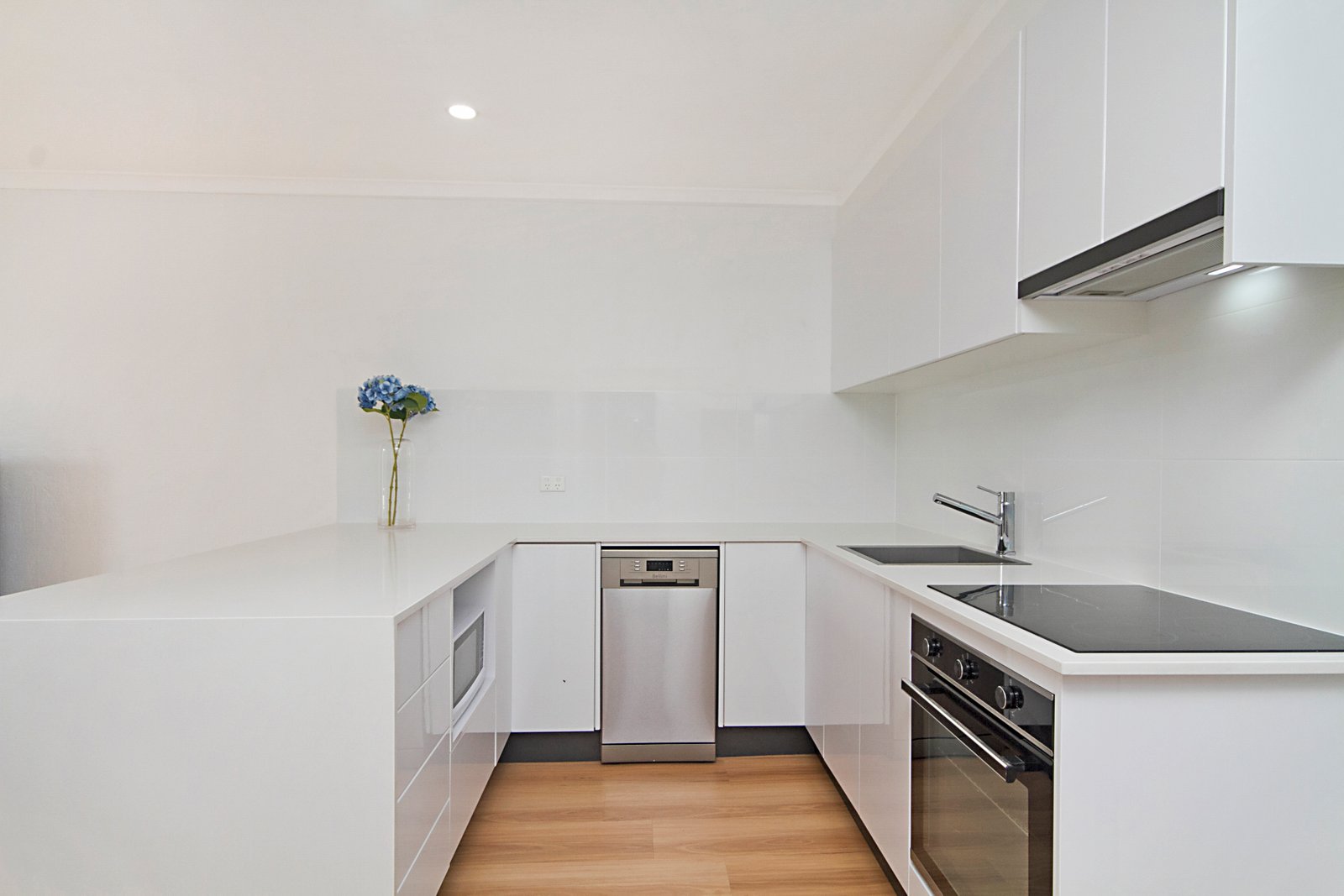 6/3 Station Street TUGUN 3