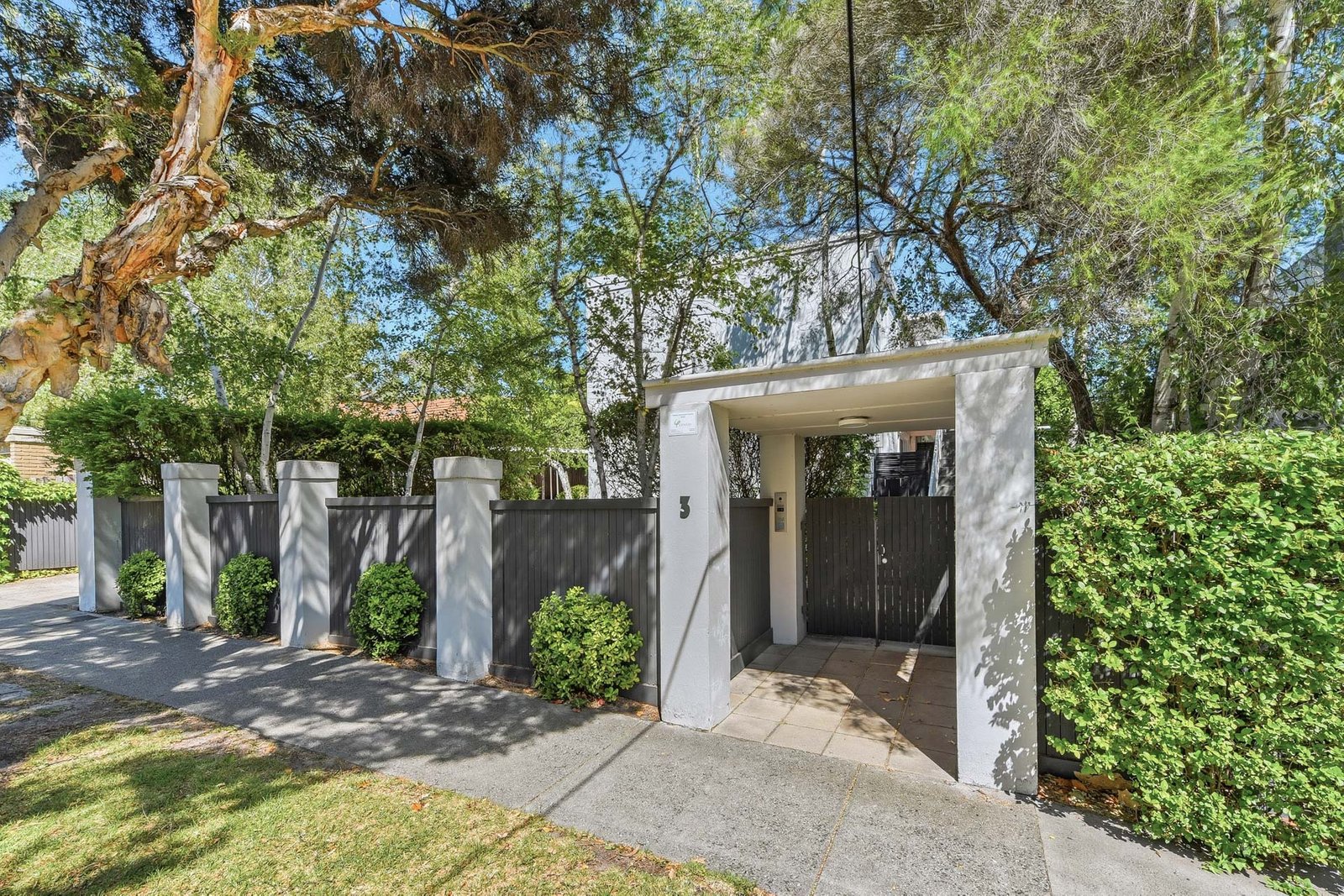 Gallery: 6/3 Steele Street
