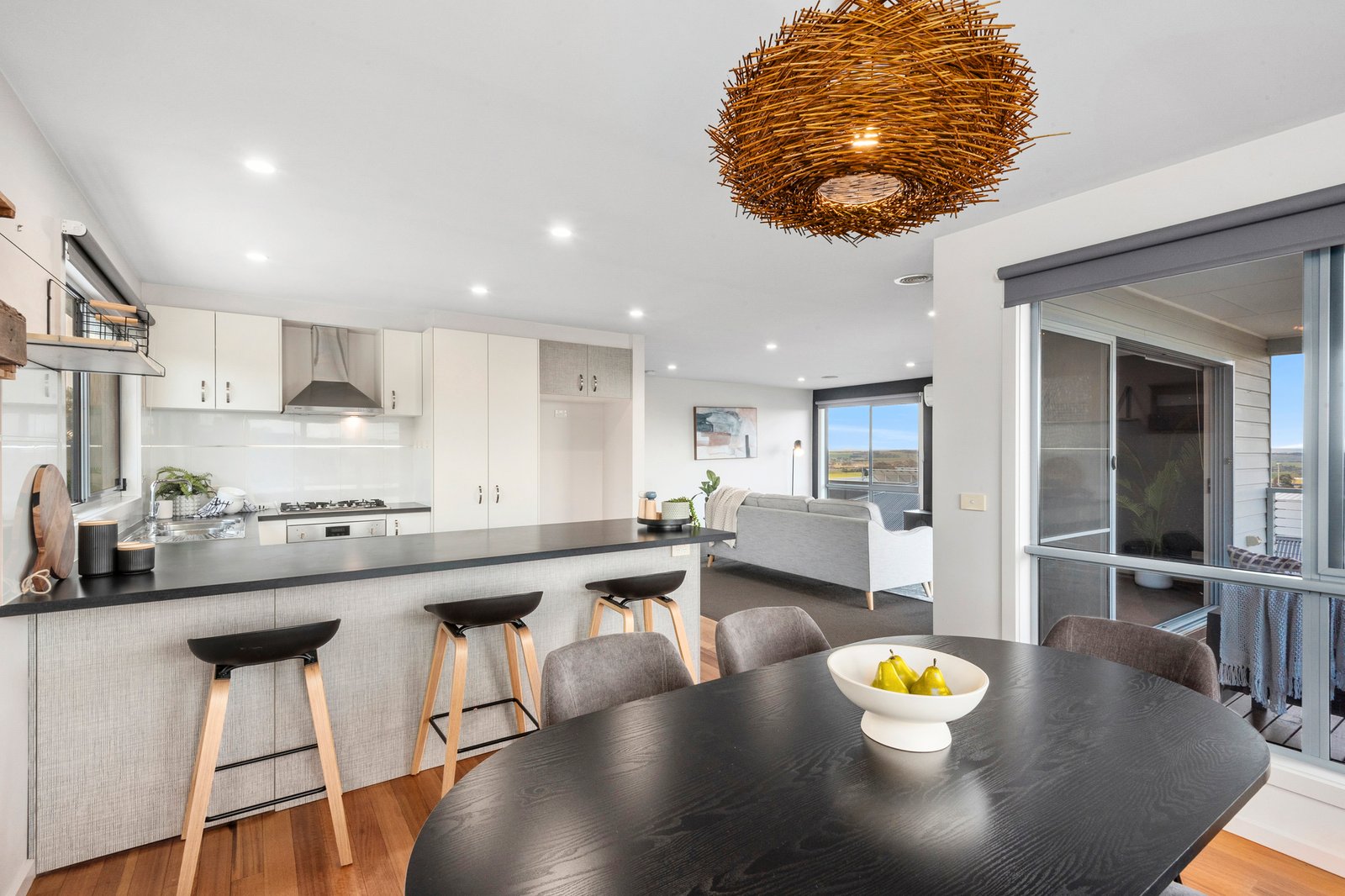 Gallery: 63 Stoneleigh Crescent