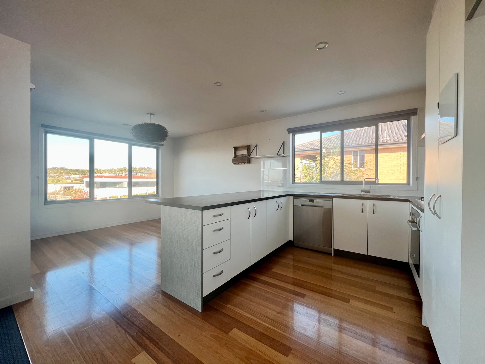 Gallery: 63 Stoneleigh Crescent