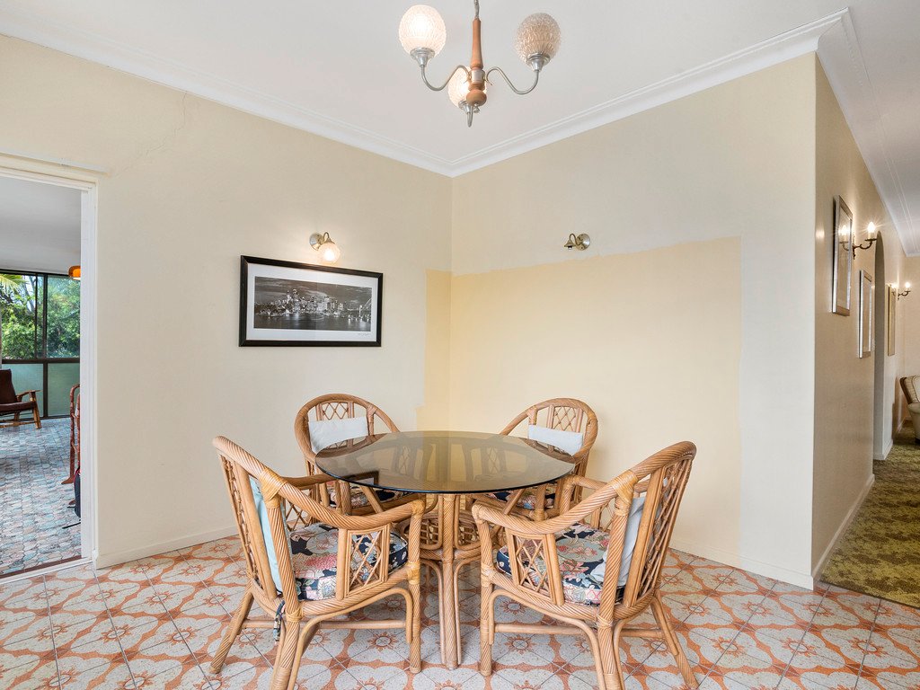 63 Tweed Street COOLANGATTA 3