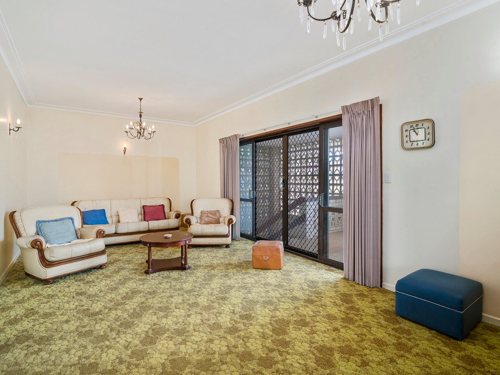 63 Tweed Street COOLANGATTA 4