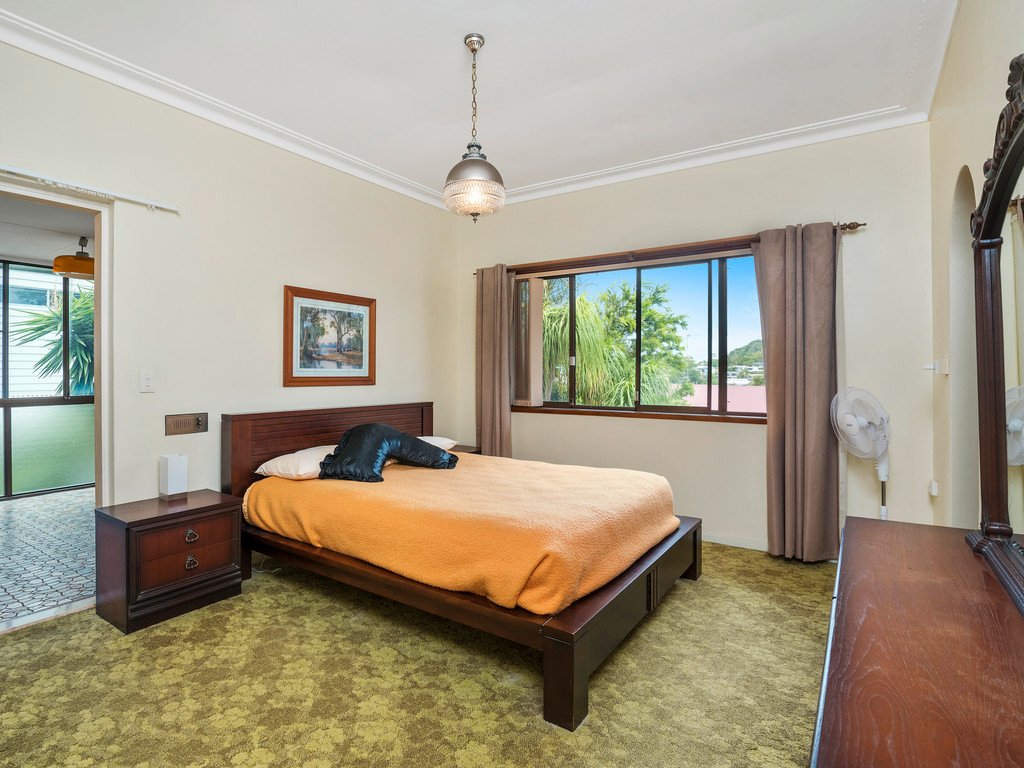 63 Tweed Street COOLANGATTA 6