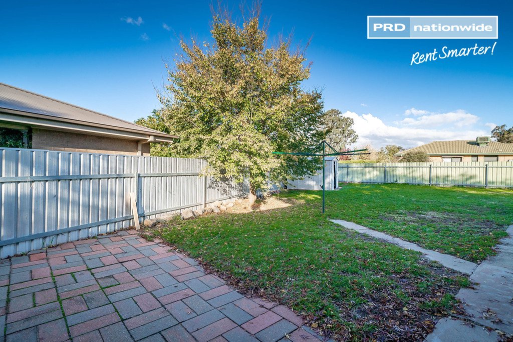63 Undurra Drive GLENFIELD PARK 9