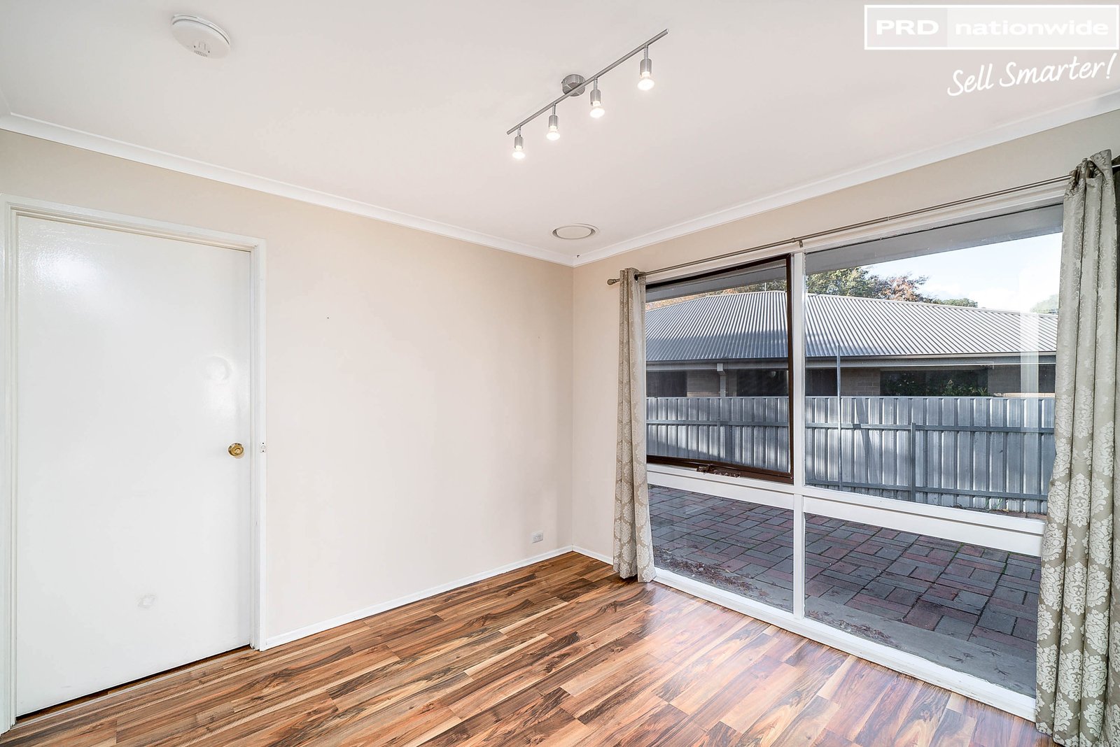 63 Undurra Drive GLENFIELD PARK 3