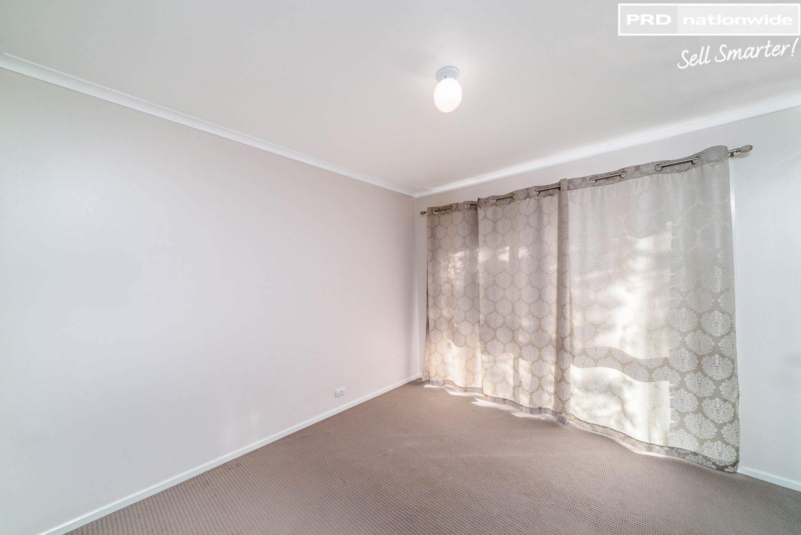 63 Undurra Drive GLENFIELD PARK 6