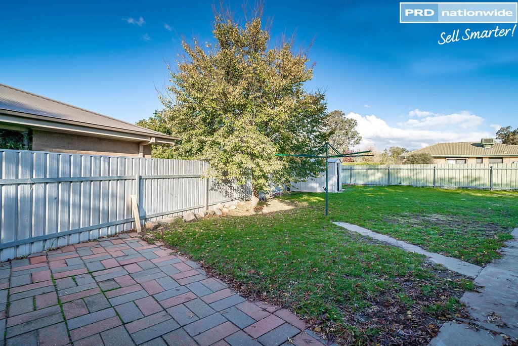 63 Undurra Drive GLENFIELD PARK 9