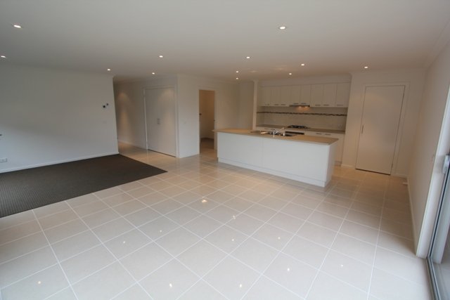 63 Warburton Drive Lucas 7