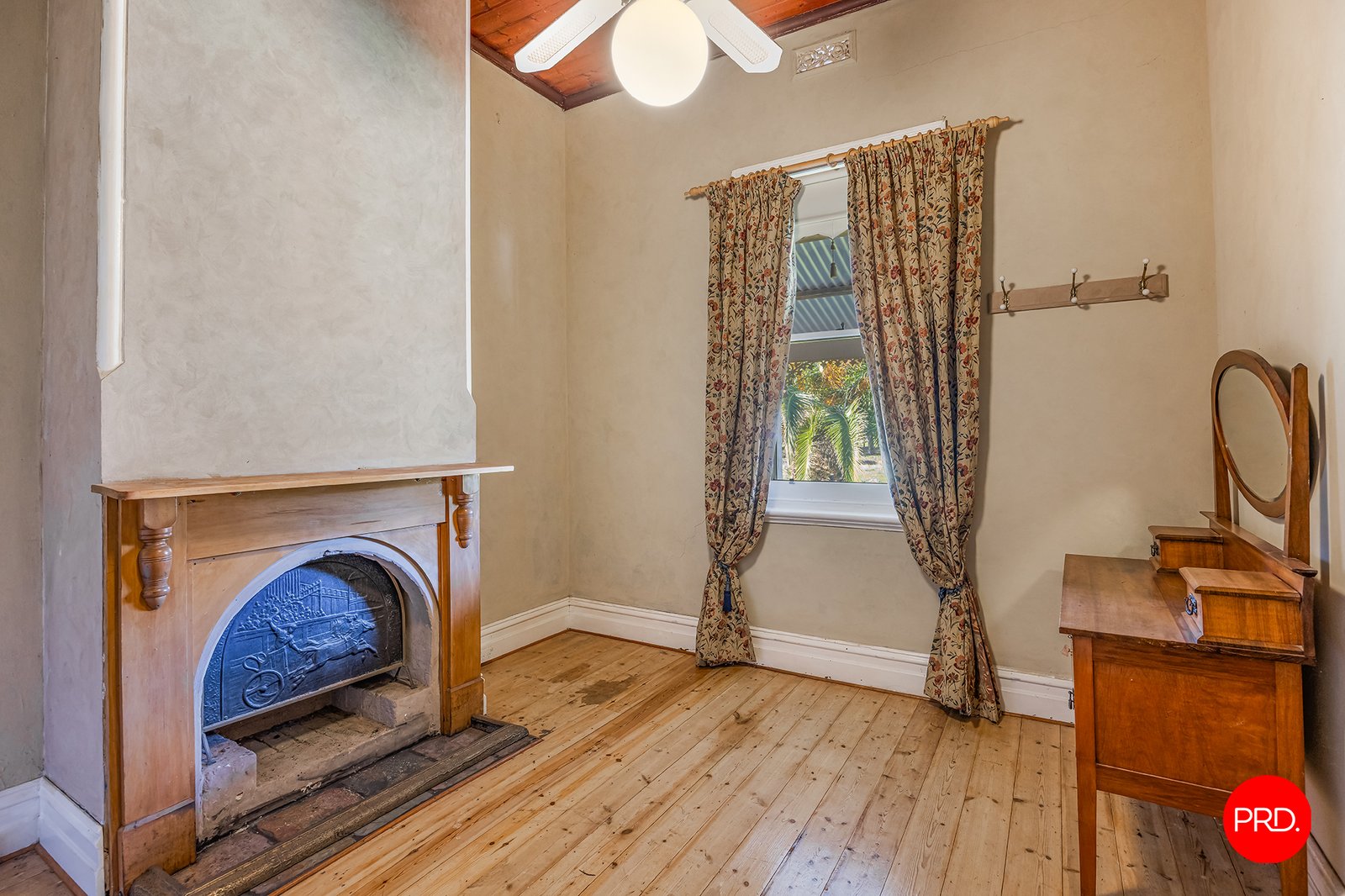 63 Whewell Street NEILBOROUGH 4