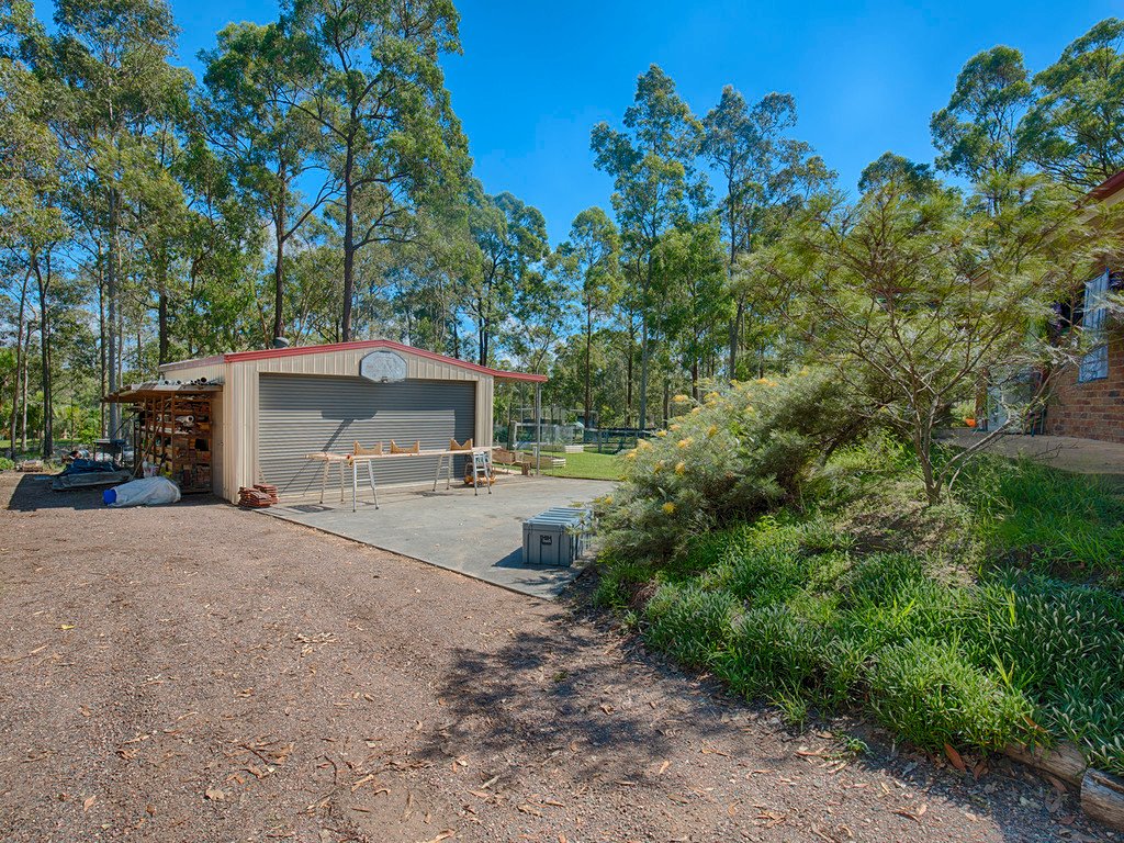 63 Woodlands Drive THORNTON 5