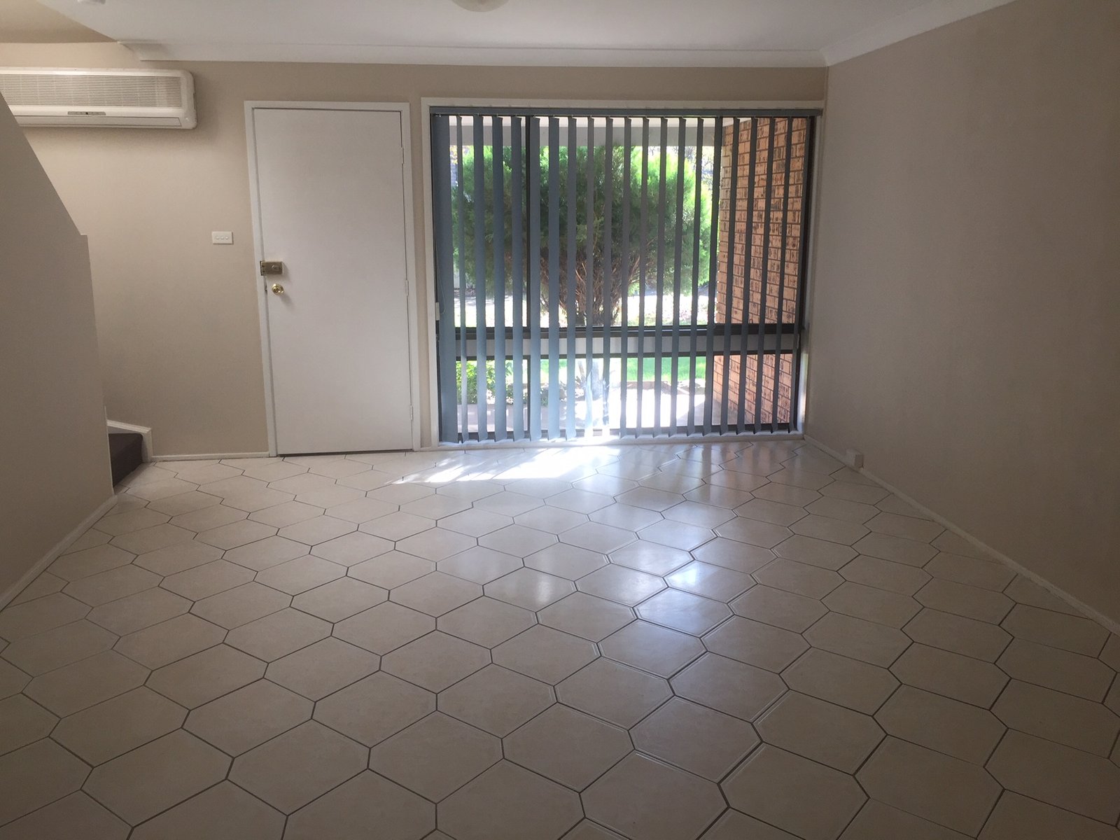 6/30-32 Albert Street WERRINGTON 4