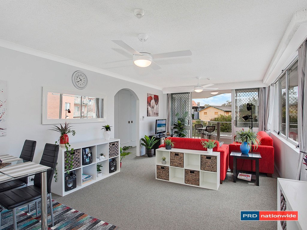 6/30-40 The Esplanade BURLEIGH HEADS 8