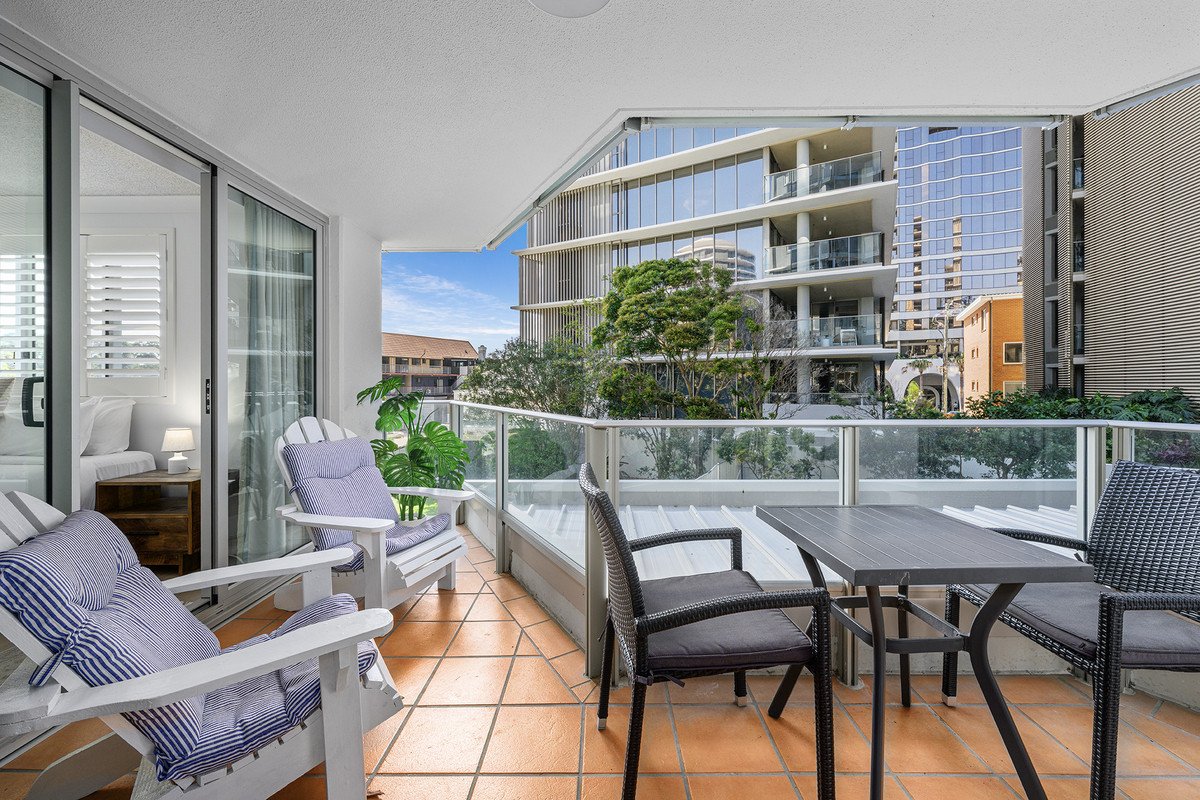 6/30-40 The Esplanade Burleigh Heads 4