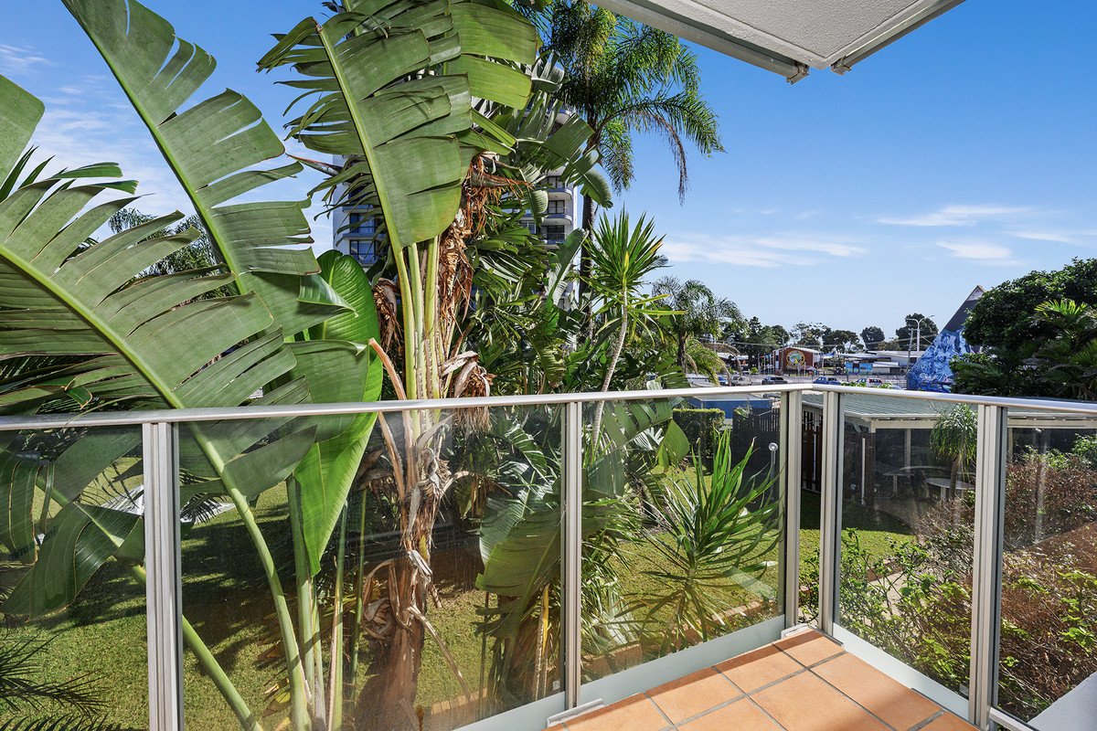 6/30-40 The Esplanade Burleigh Heads 16