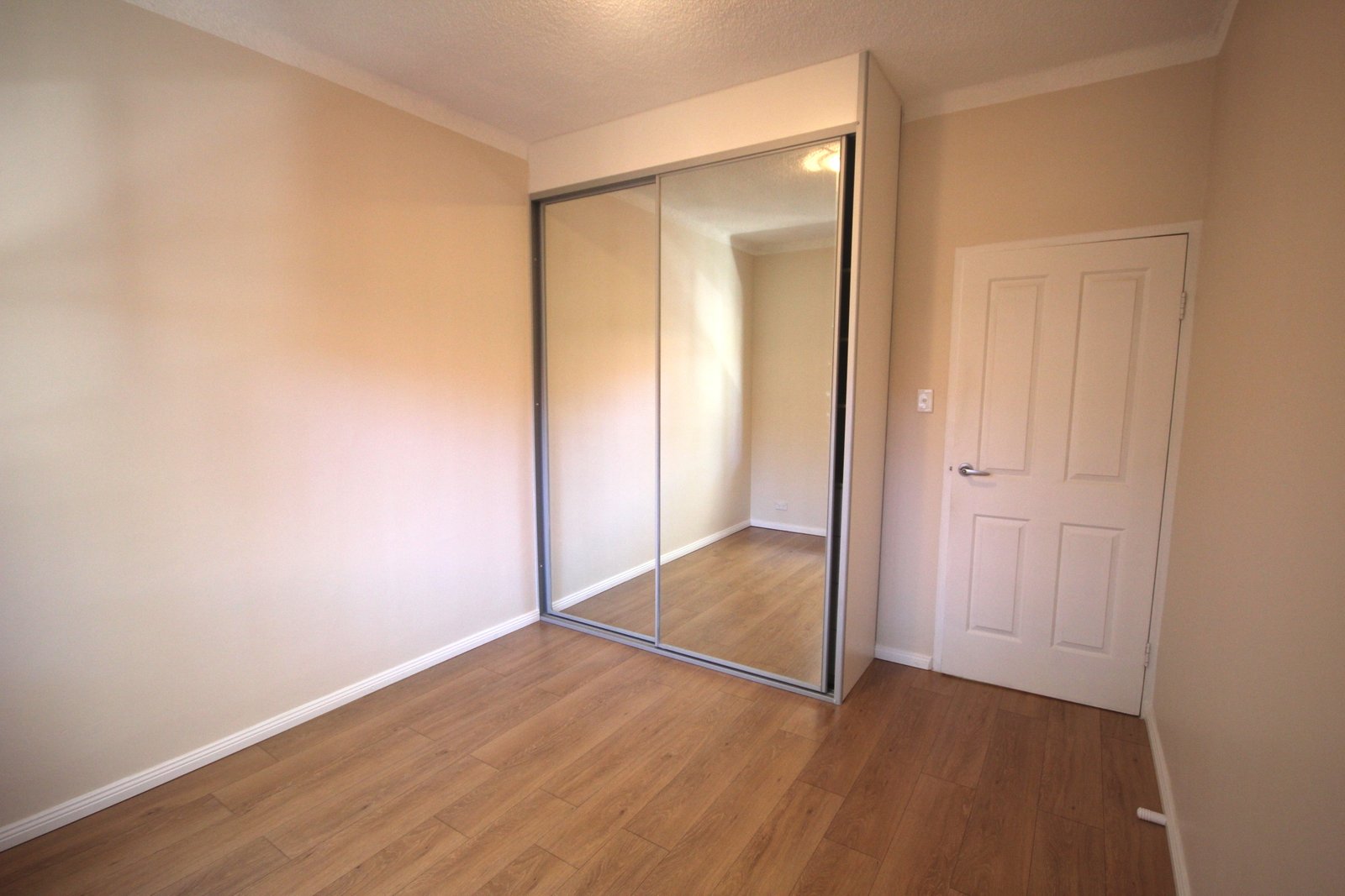 6/30 President Avenue KOGARAH 4