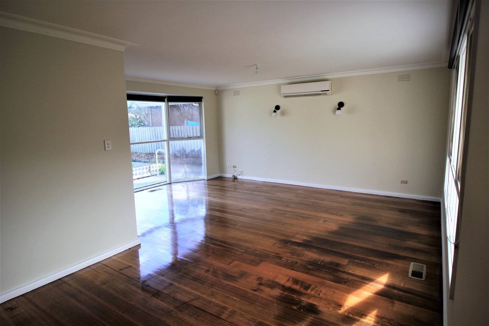 Gallery: 630 Springvale Road