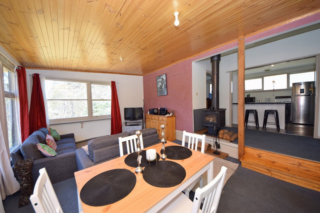 630 Yarlington Road COLEBROOK 6