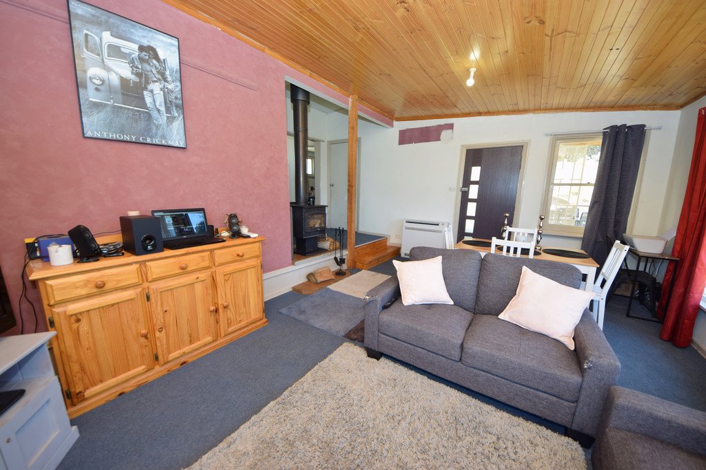 630 Yarlington Road COLEBROOK 7