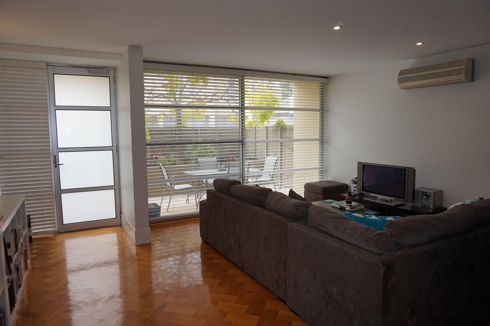Gallery: 6/307-309 New Street