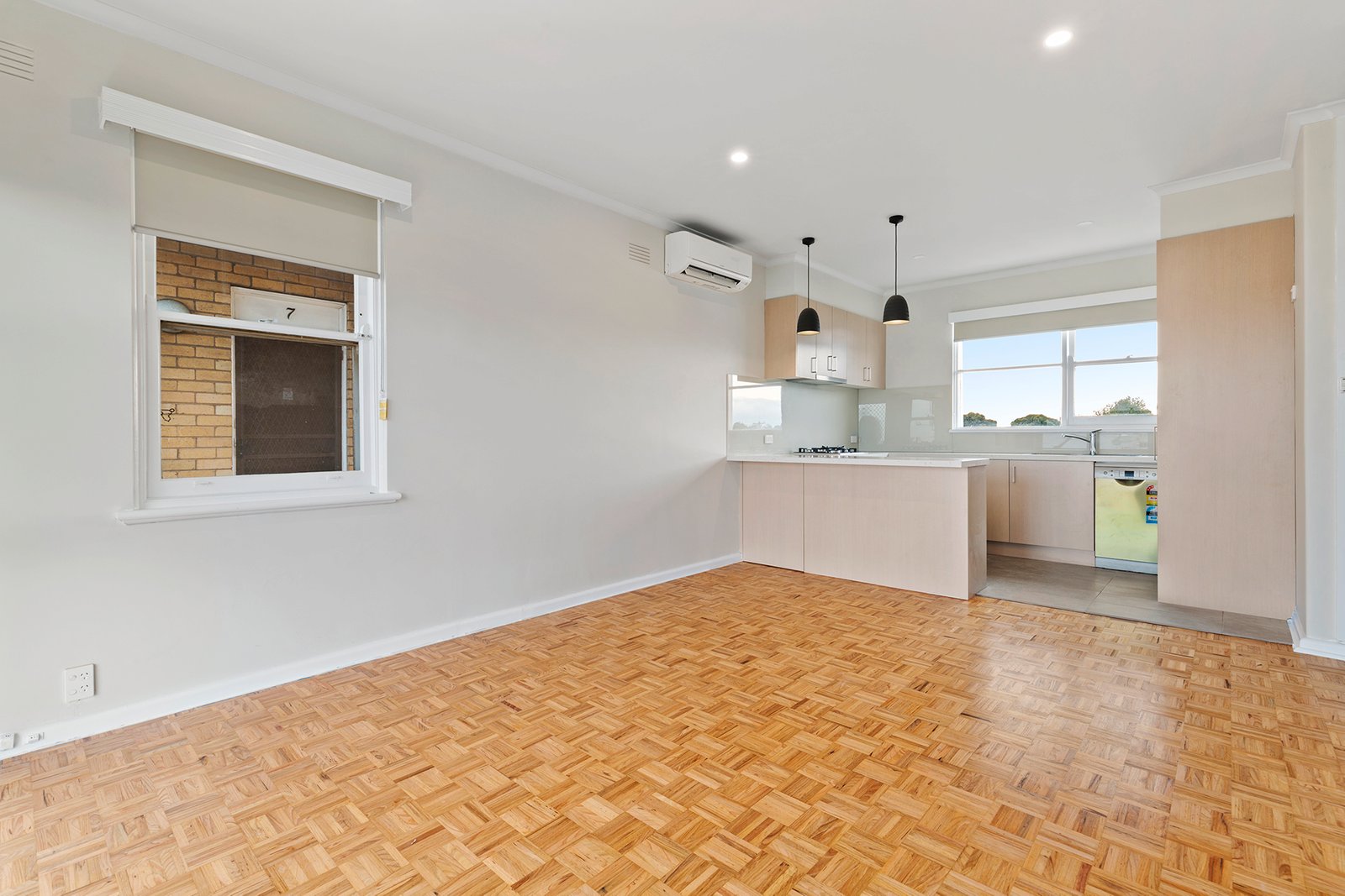 Gallery: 6/307 Grange Road