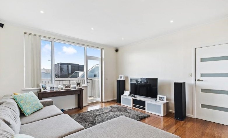 Gallery: 6/31 Beach Avenue