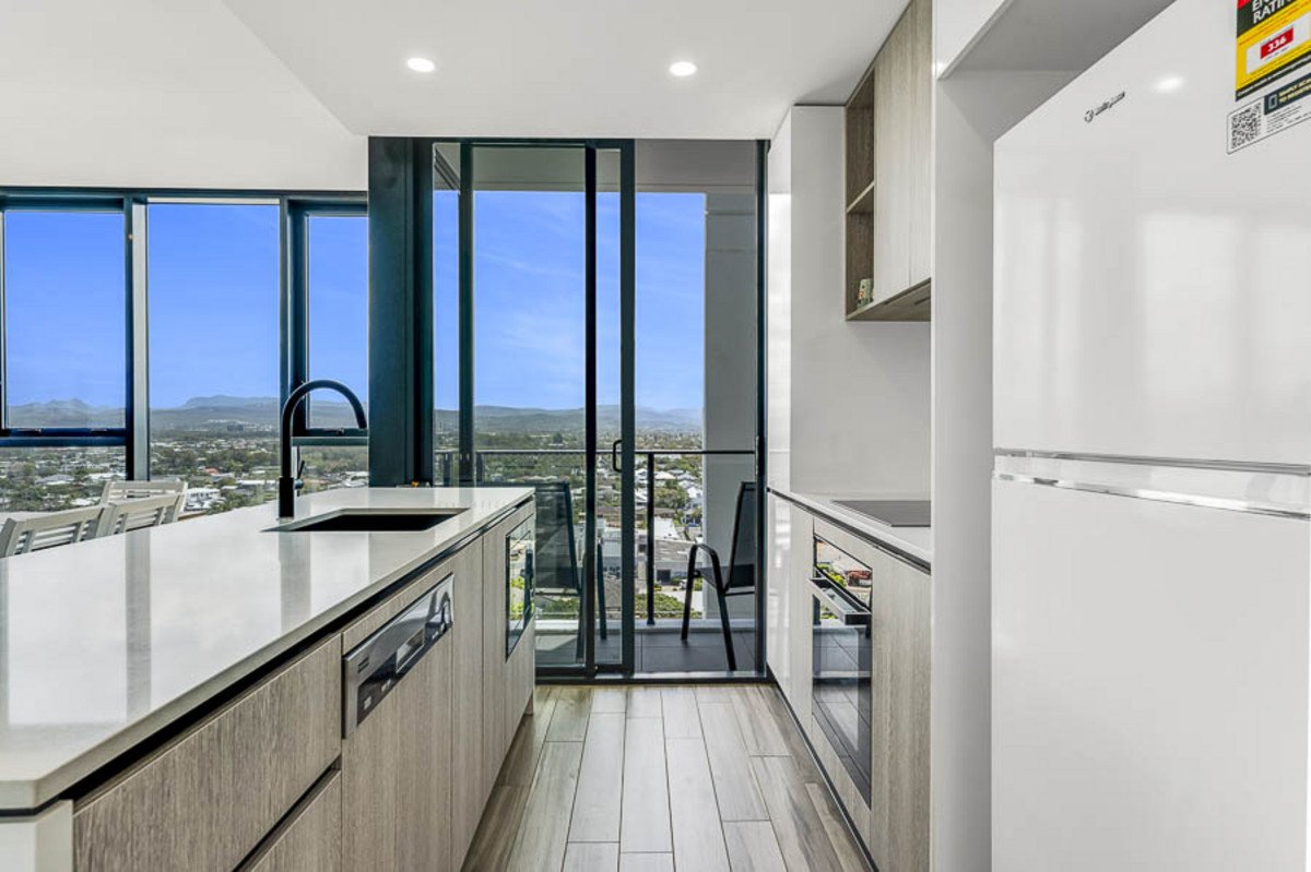 63/1969-1971 Gold Coast Highway Burleigh Heads 3