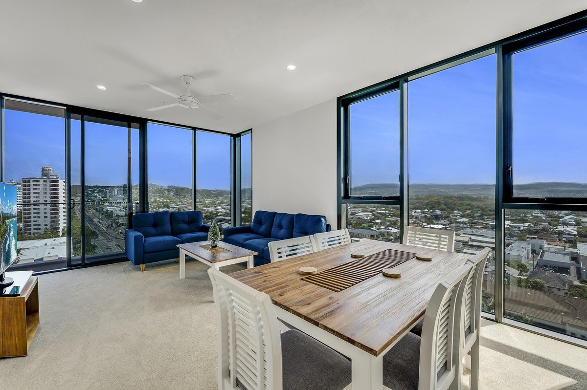 63/1969 Gold Coast Highway Burleigh Heads 3