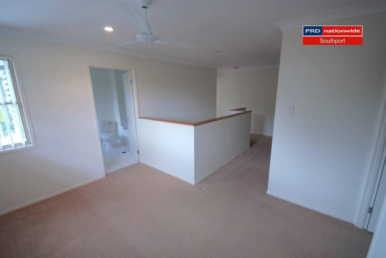 6/32-34 Margaret Street SOUTHPORT 11