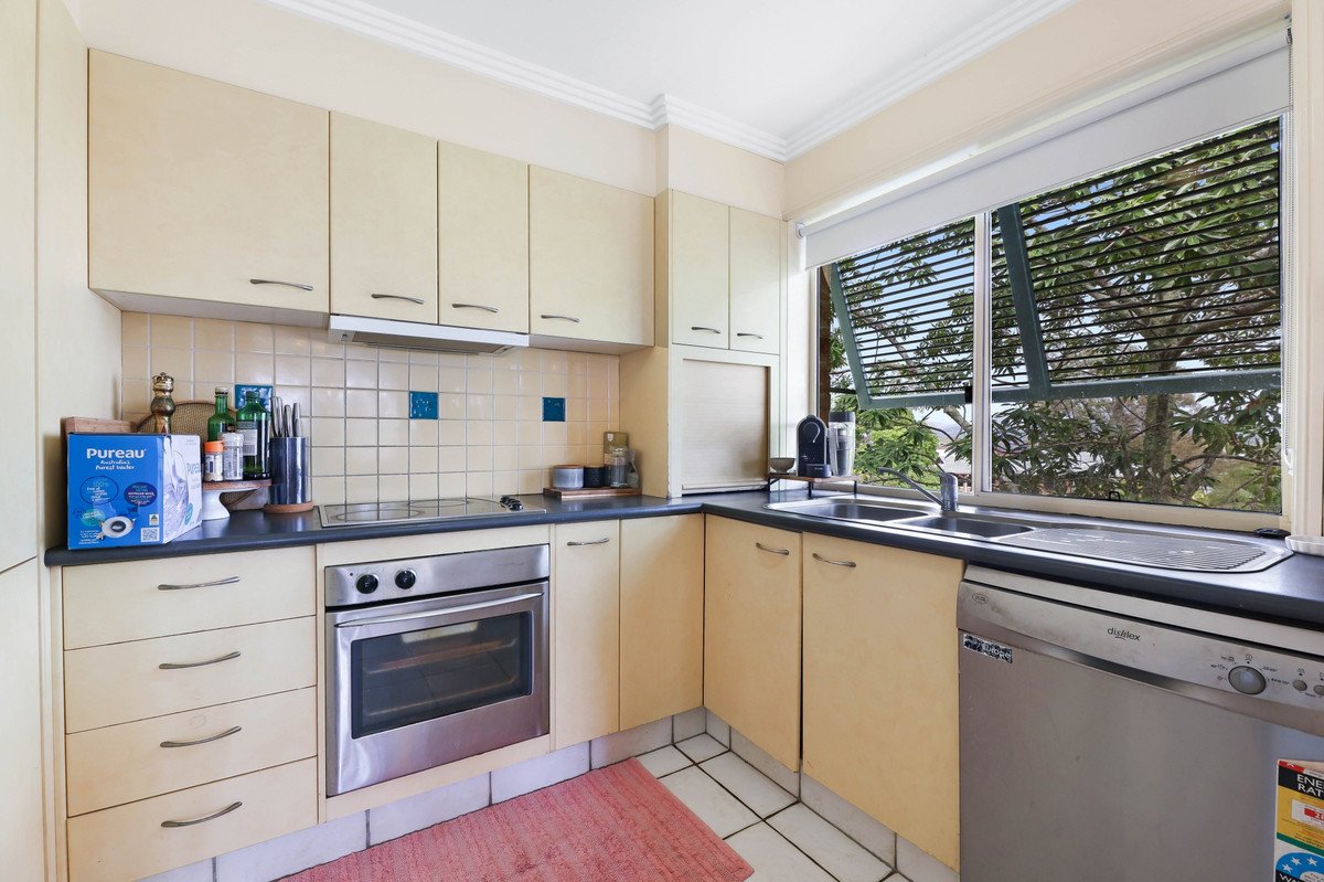 6/32 East Street Burleigh Heads 4