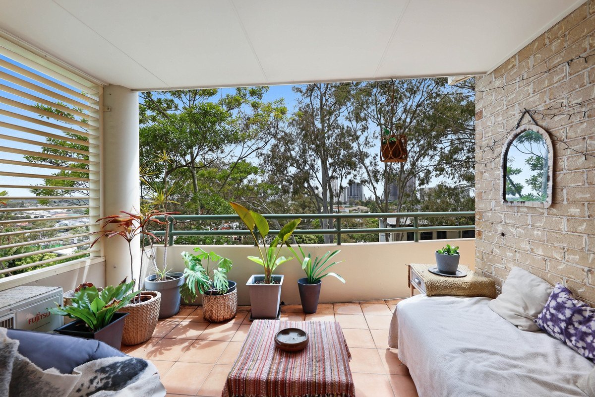 6/32 East Street Burleigh Heads 5