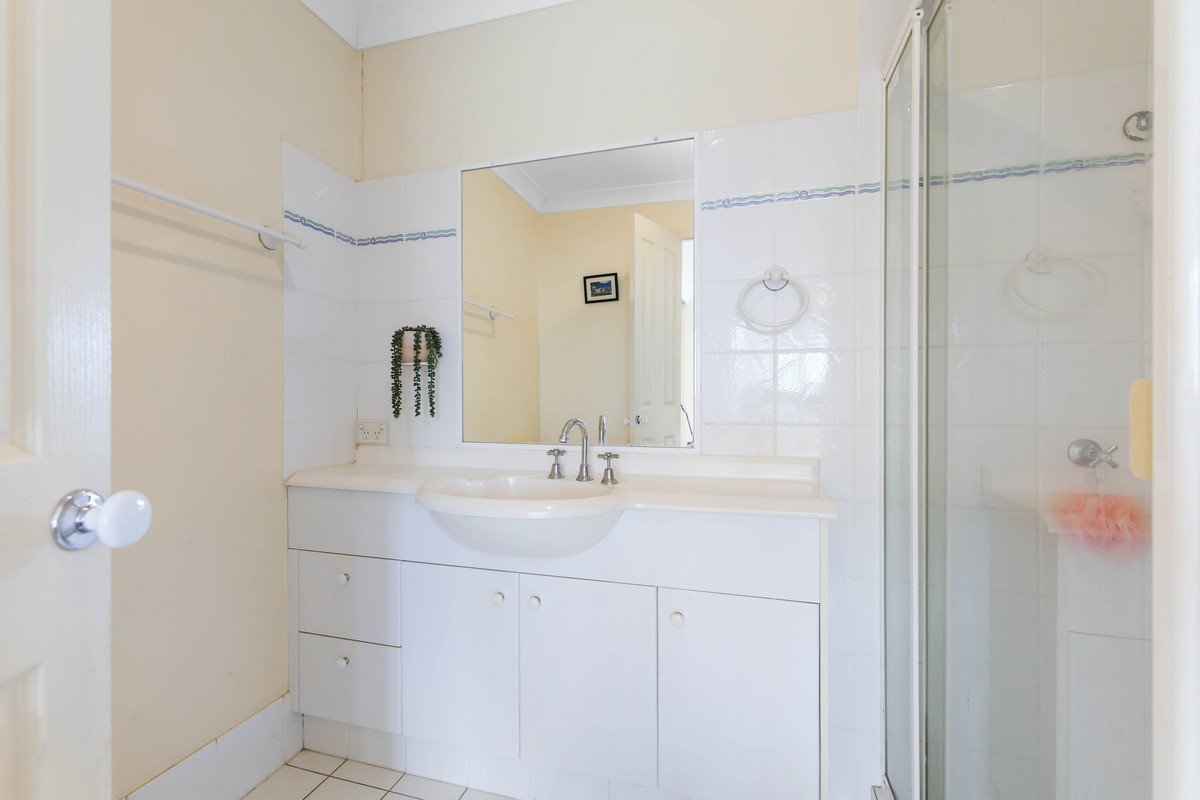 6/32 East Street Burleigh Heads 9