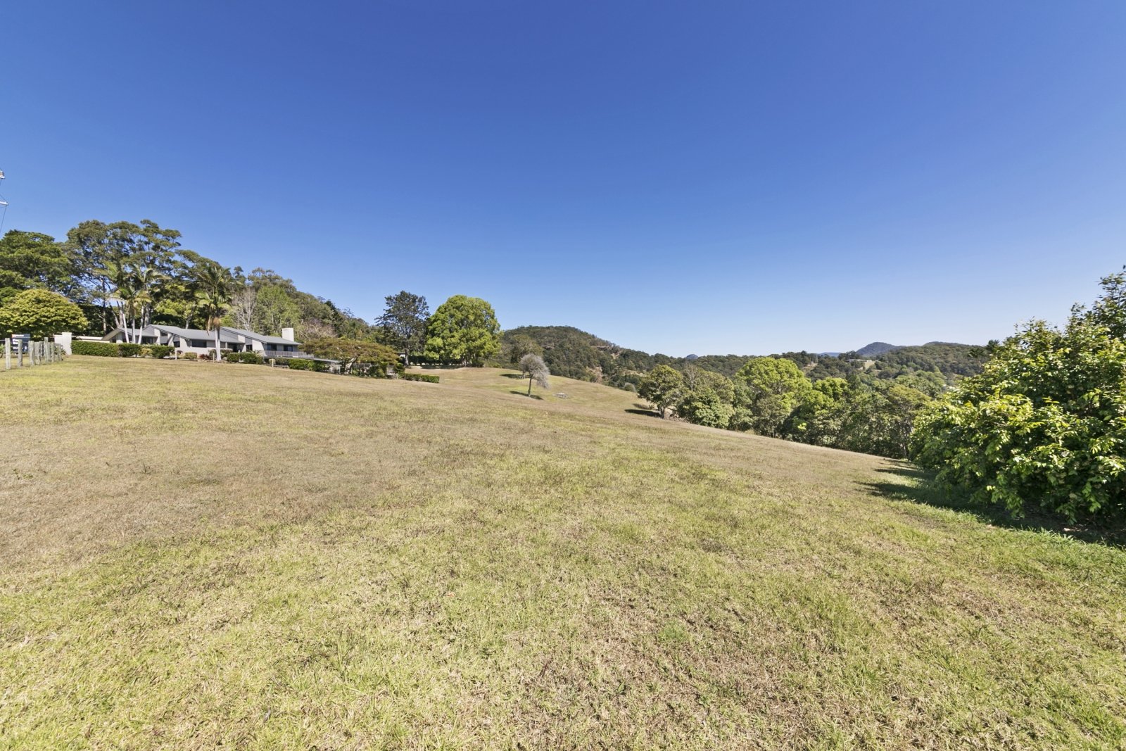 632 Trees Road TALLEBUDGERA 16