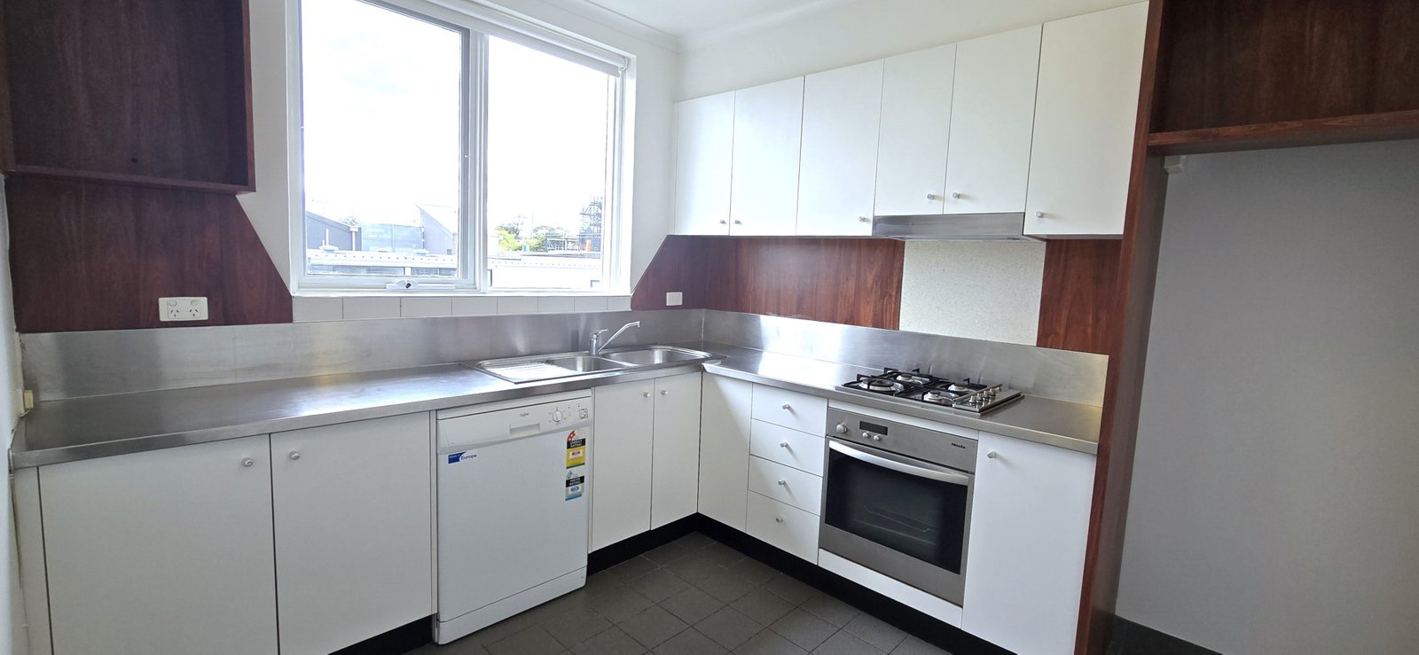 Real Estate and Property in 6/32 Vale Street, St Kilda, VIC