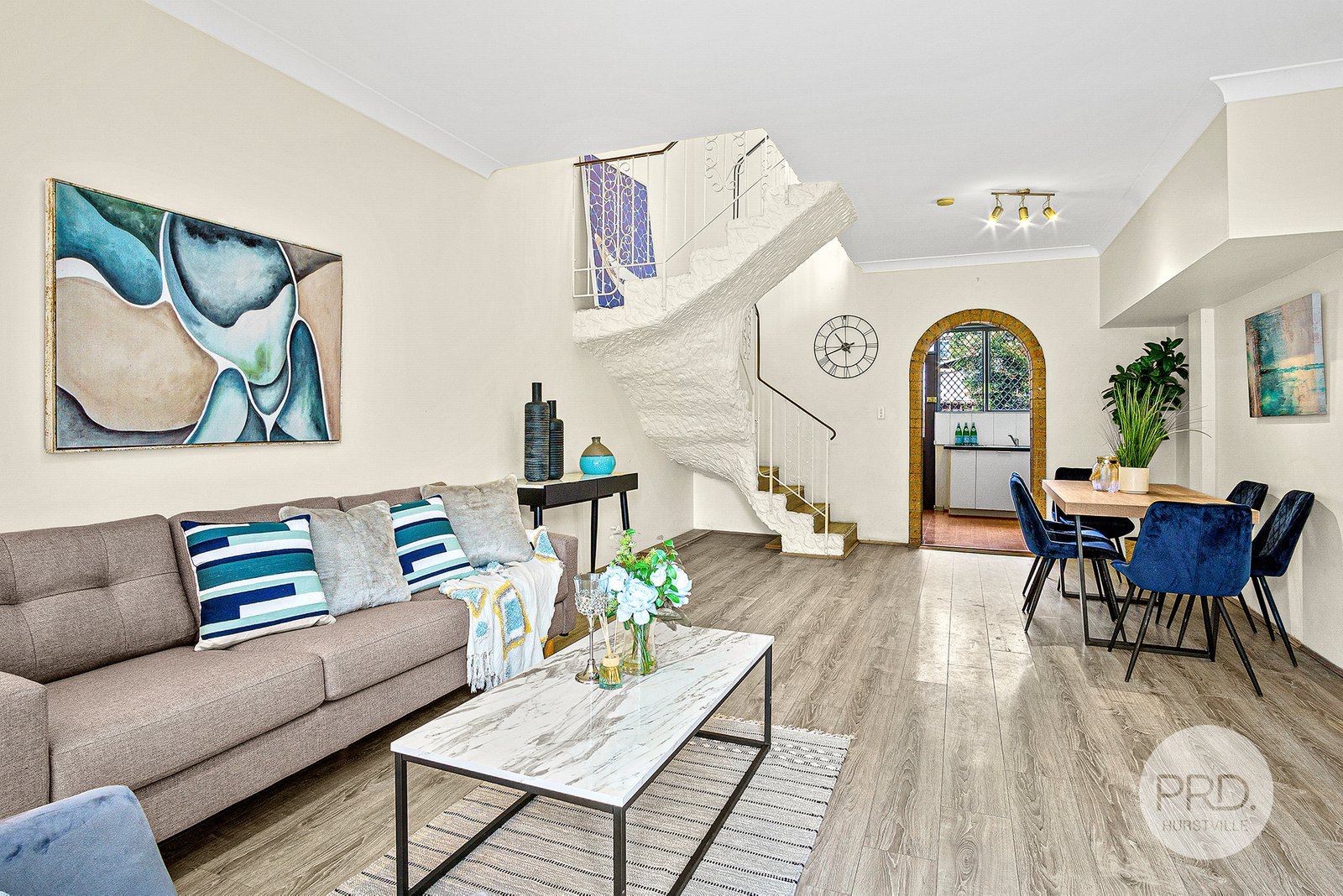 6/32 West Street HURSTVILLE 2