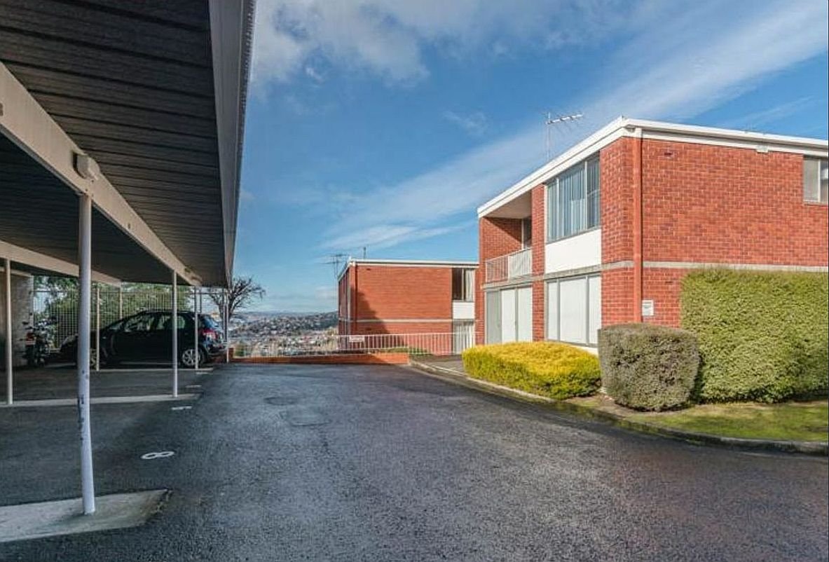 6/320 Davey Street SOUTH HOBART 16
