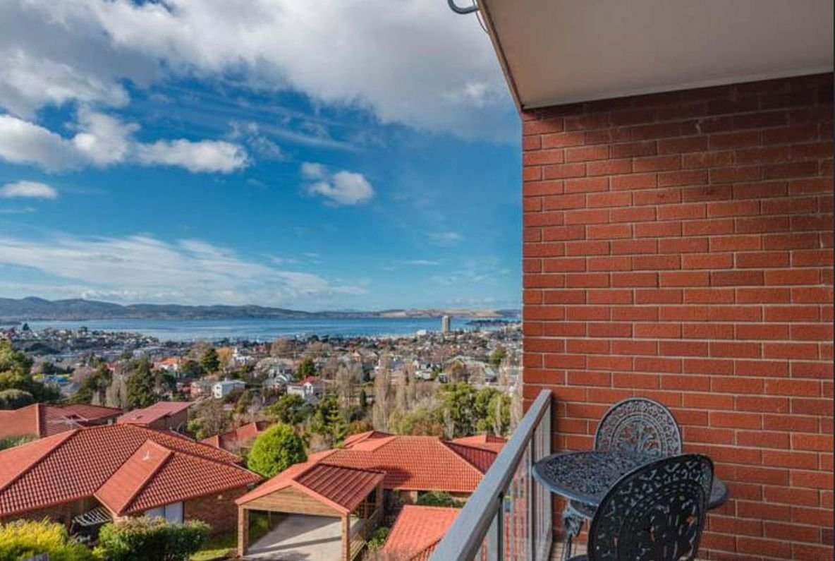 6/320 Davey Street SOUTH HOBART 11