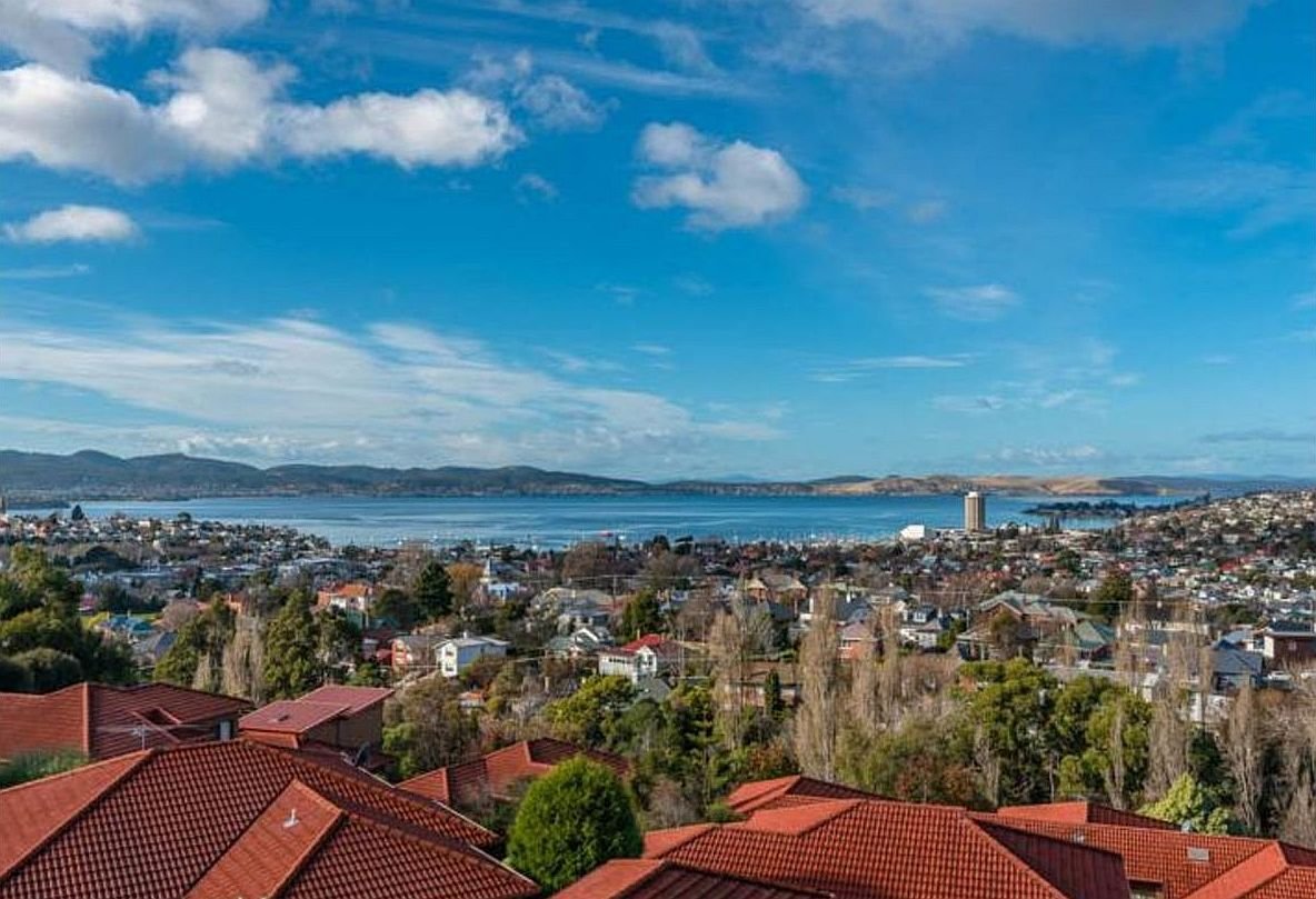 6/320 Davey Street SOUTH HOBART 18