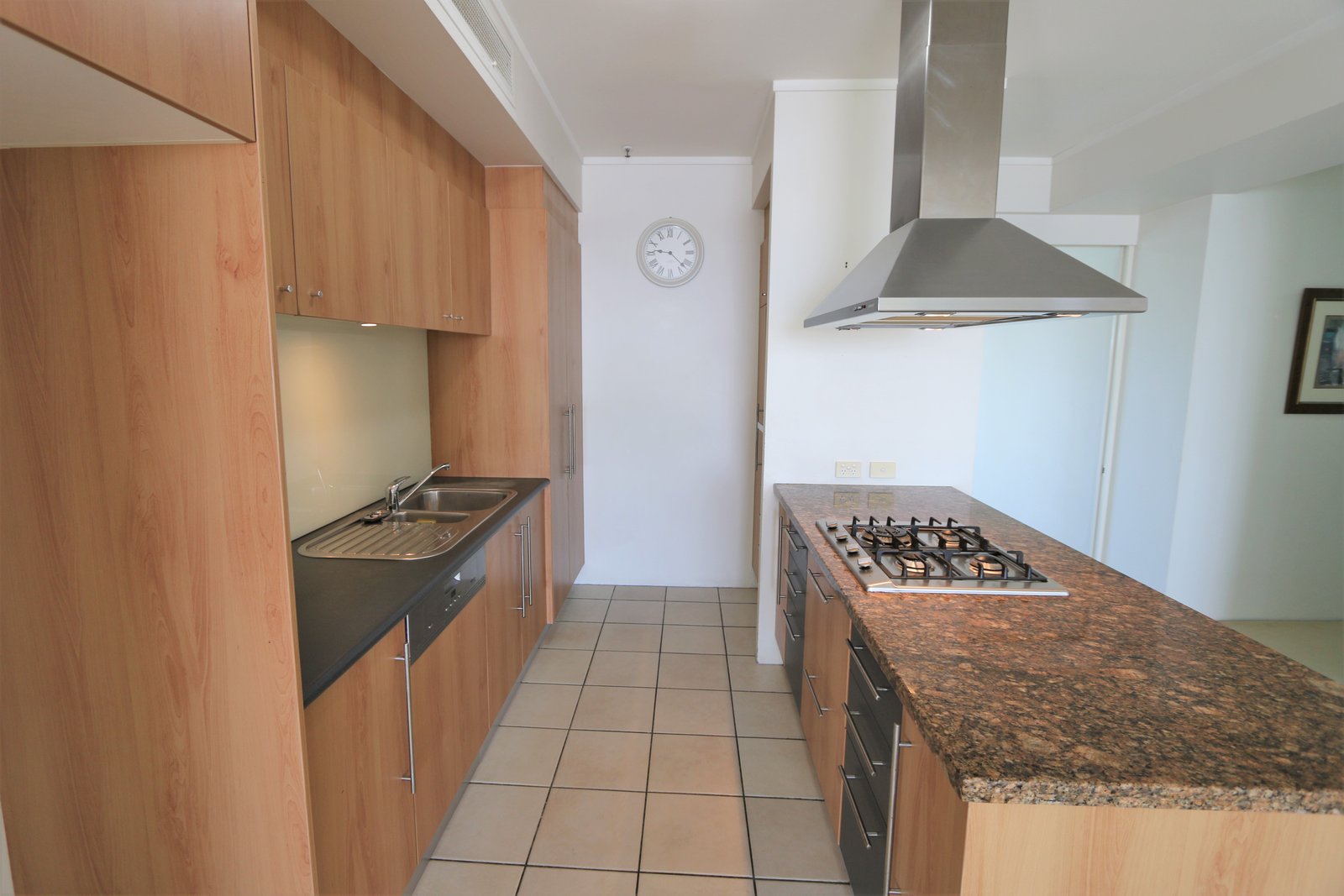 6/326-342 Marine Parade LABRADOR 8